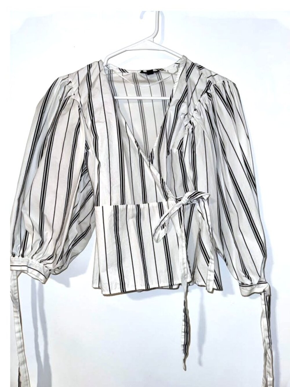 Topshop Balloon Sleeve Black/White Stripe Wrap Top - Size 2